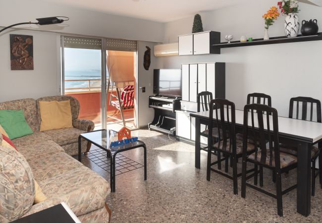 Ferienwohnung in Cullera - FERROBUS 1, BQ-1, ESC-1,18º-45 + PK 18 (Duplex) Ferienwohnung in Cullera - FERROBUS 1, BQ-1, ESC-1,18º-45 + PK 18 (Duplex)