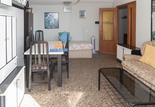 Ferienwohnung in Cullera - FERROBUS 1, BQ-1, ESC-1,18º-45 + PK 18 (Duplex) Ferienwohnung in Cullera - FERROBUS 1, BQ-1, ESC-1,18º-45 + PK 18 (Duplex)