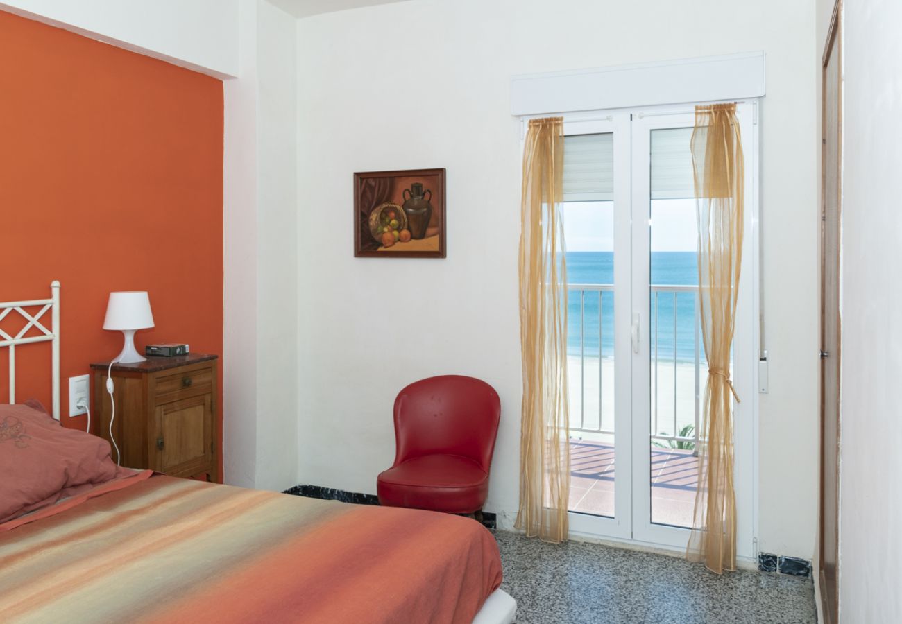 Апартаменты на Кульера / Cullera - MONTEMAR, C-8º-22 Апартаменты на Кульера / Cullera - MONTEMAR, C-8º-22