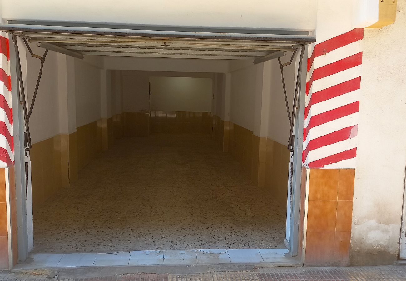 Гараж на Кульера / Cullera - CABINA MAR Y MONTAÑA LOCAL 13 Гараж на Кульера / Cullera - CABINA MAR Y MONTAÑA LOCAL 13